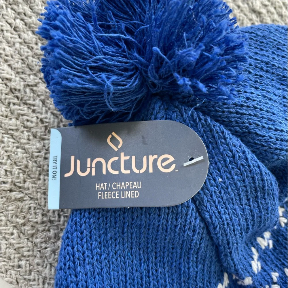 Juncture Cobalt Blue and White Snowflake Fleece Lined Knit Hat with Pom NWT